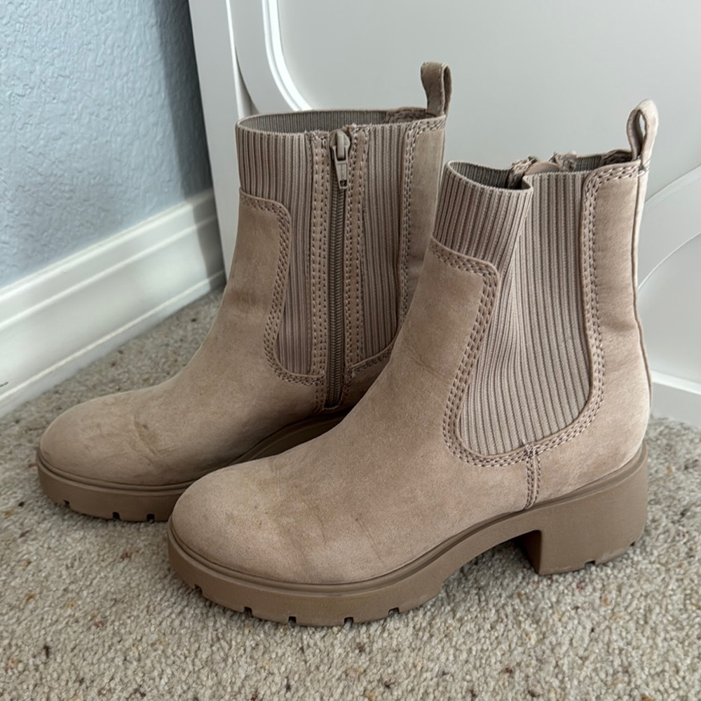 Women's Tan Ankle Boots